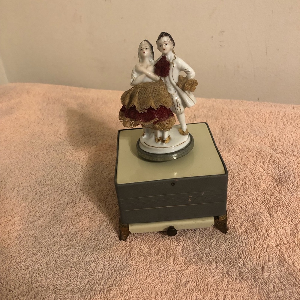 Vintage Swissco Music Box Victorian Dancing Couple 7 1/2” Tall Works